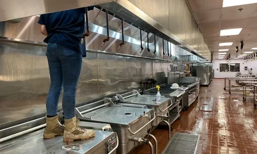 food-court-and-kitchen-duct-cleaning-service-500x500